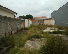   Terreno à venda de 300m² - Jd. Oriental